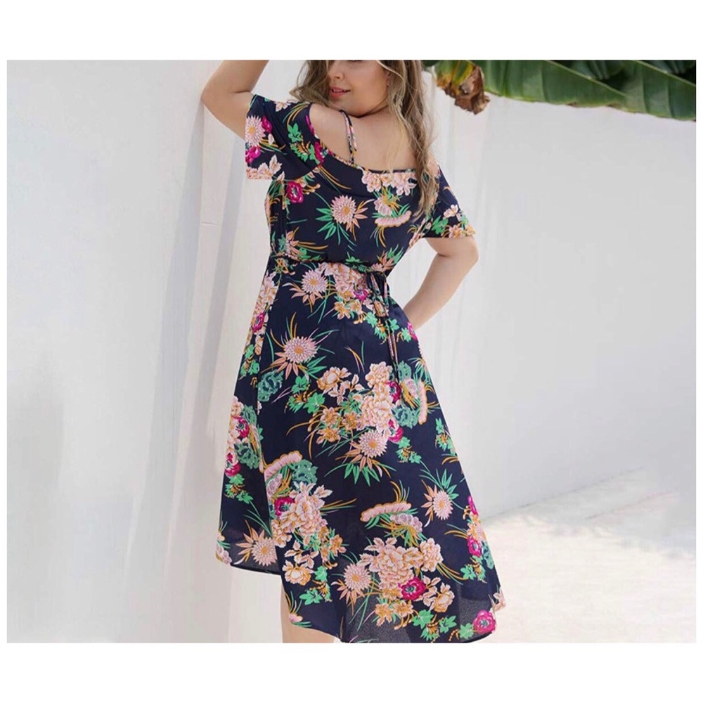 Plus Size Floral Midi Wrap Dress - Picture 5 of 6